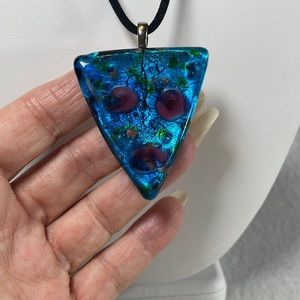 ART GLASS NECKLACE
